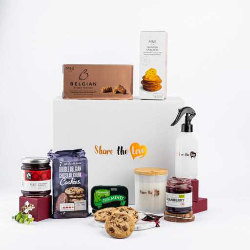 Yummy Treats - Deluxe Hamper