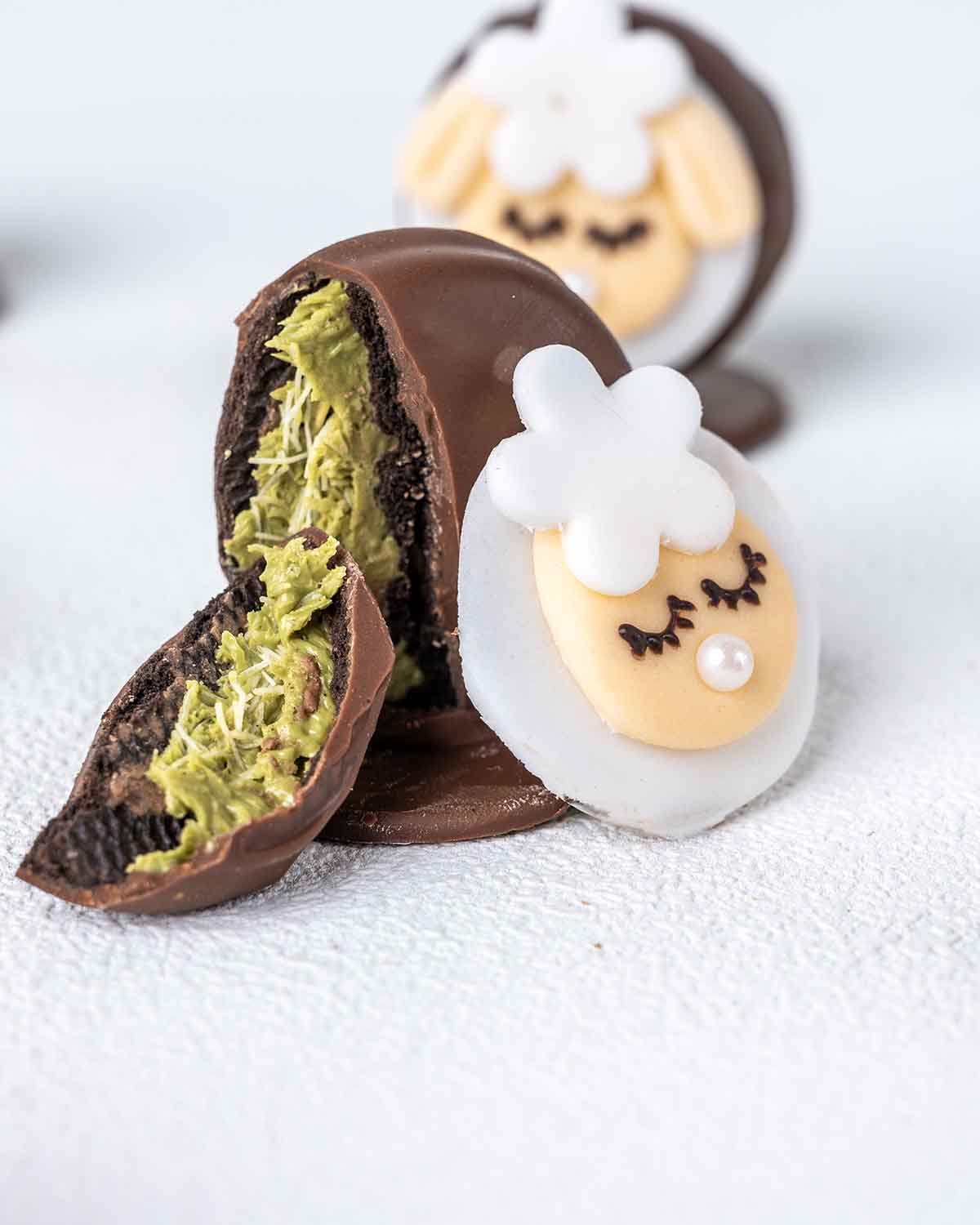 12 Pistachio Kunafa Chocolate Covered Oreo Sandwiches