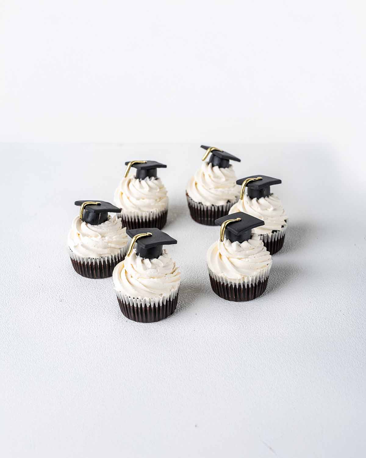 Graduation Theme Cupcakes