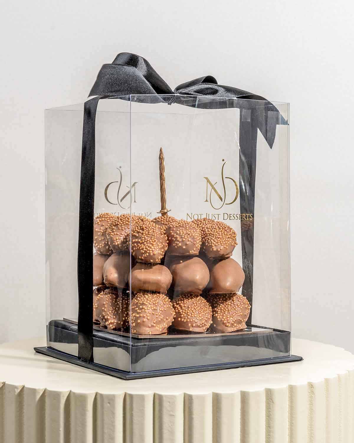 27 Milk Chocolate Covered Strawberries Cube