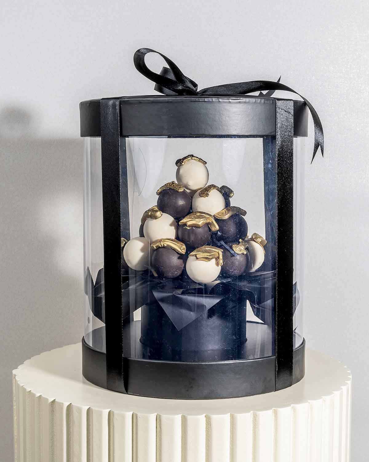 Graduation theme Cake pops Assortment