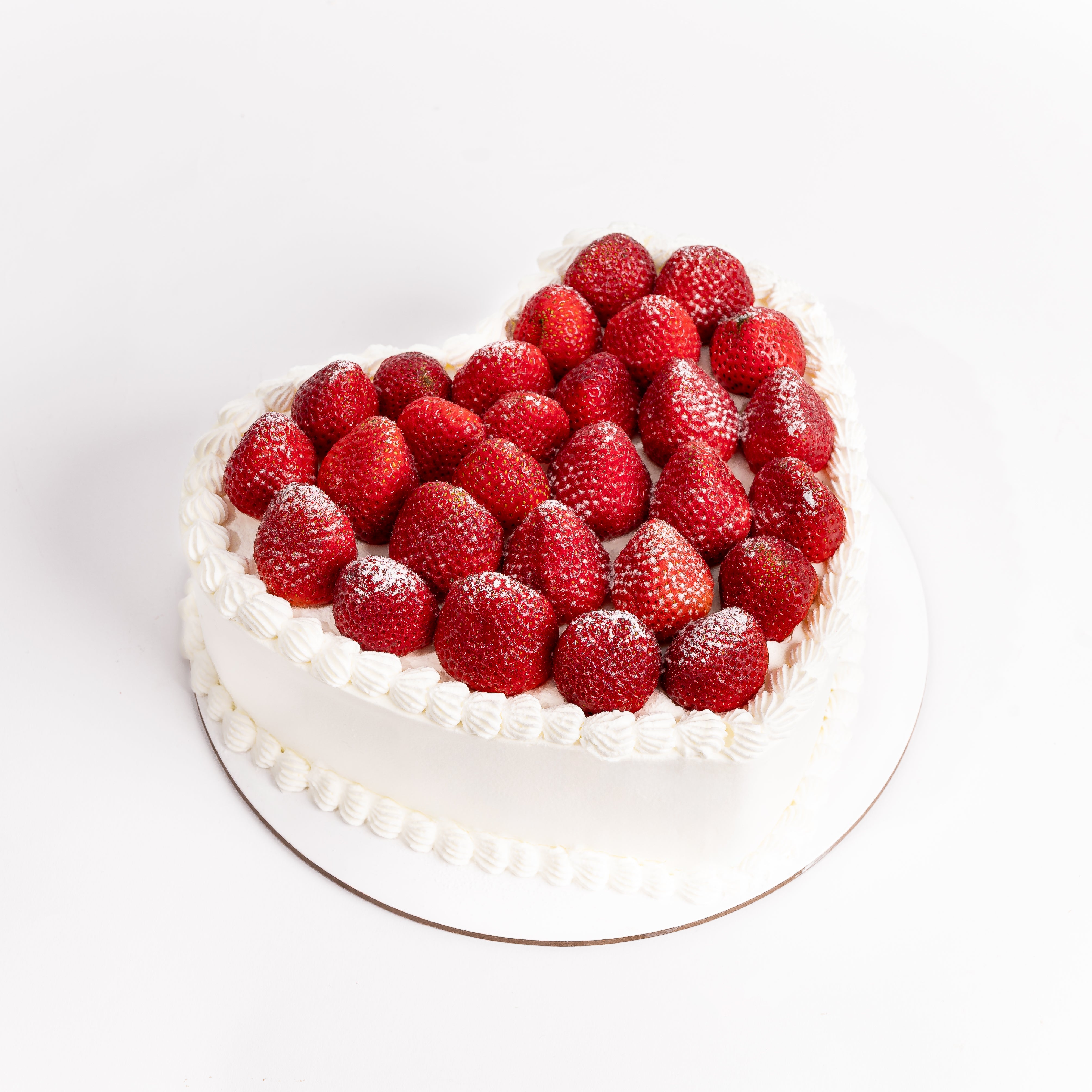 2KG Cake: 25-30 Fresh Strawberry