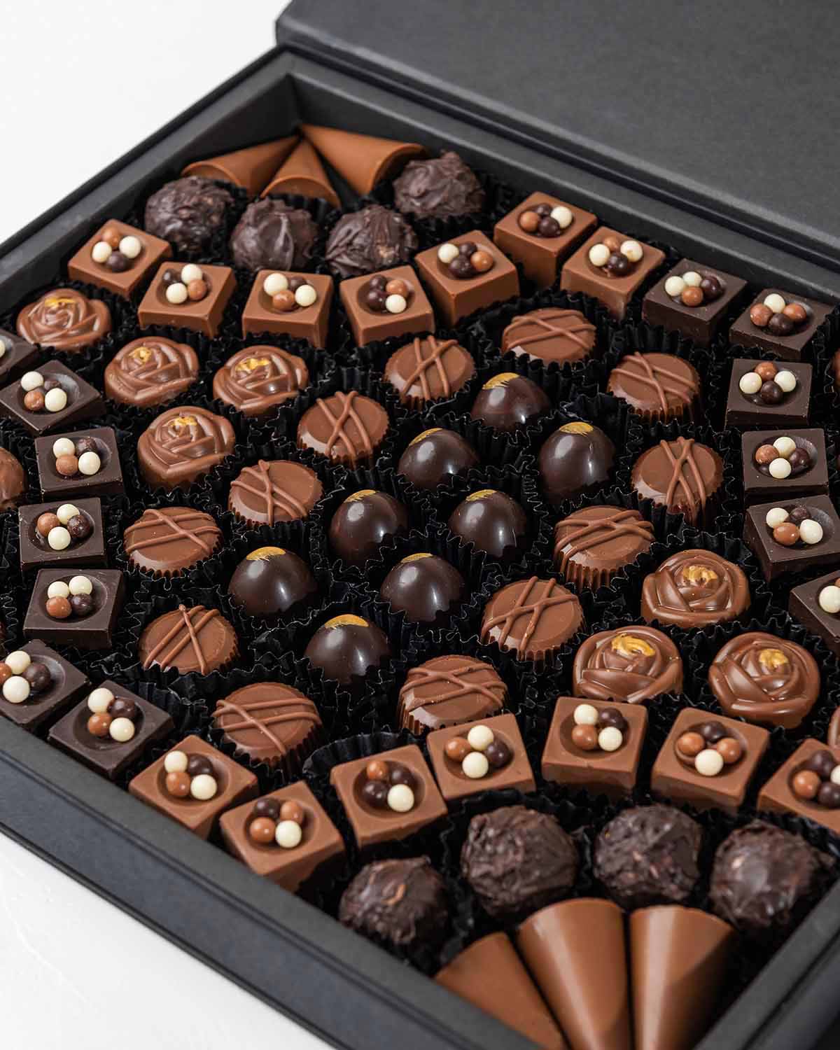 Assorted Choc 84 Assorted Chocolates β Sharethelove.ae