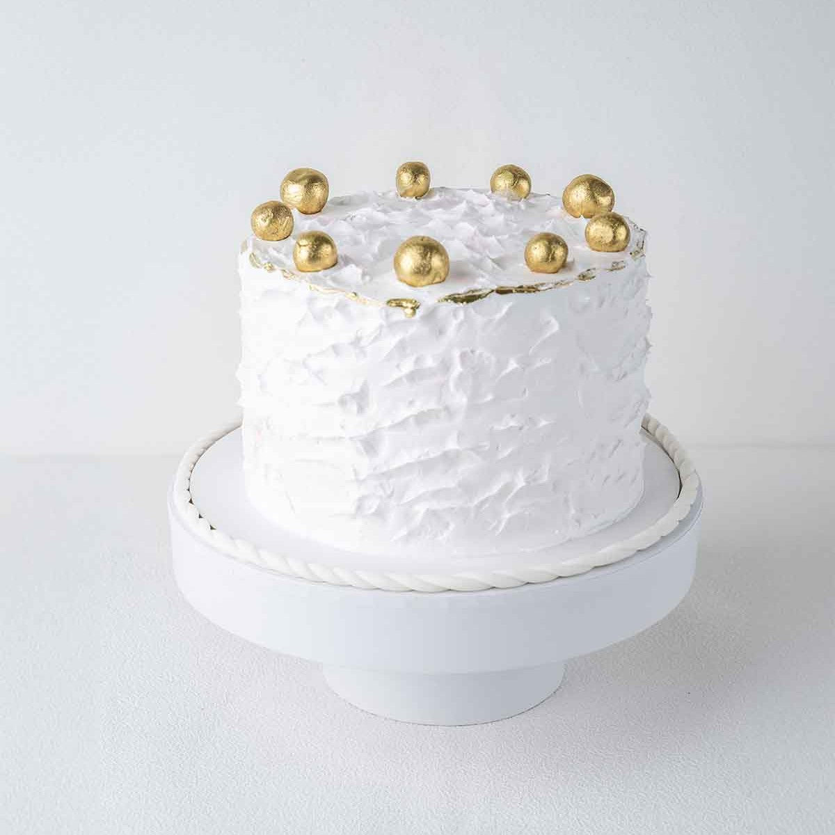 White and Gold Smudge Cake