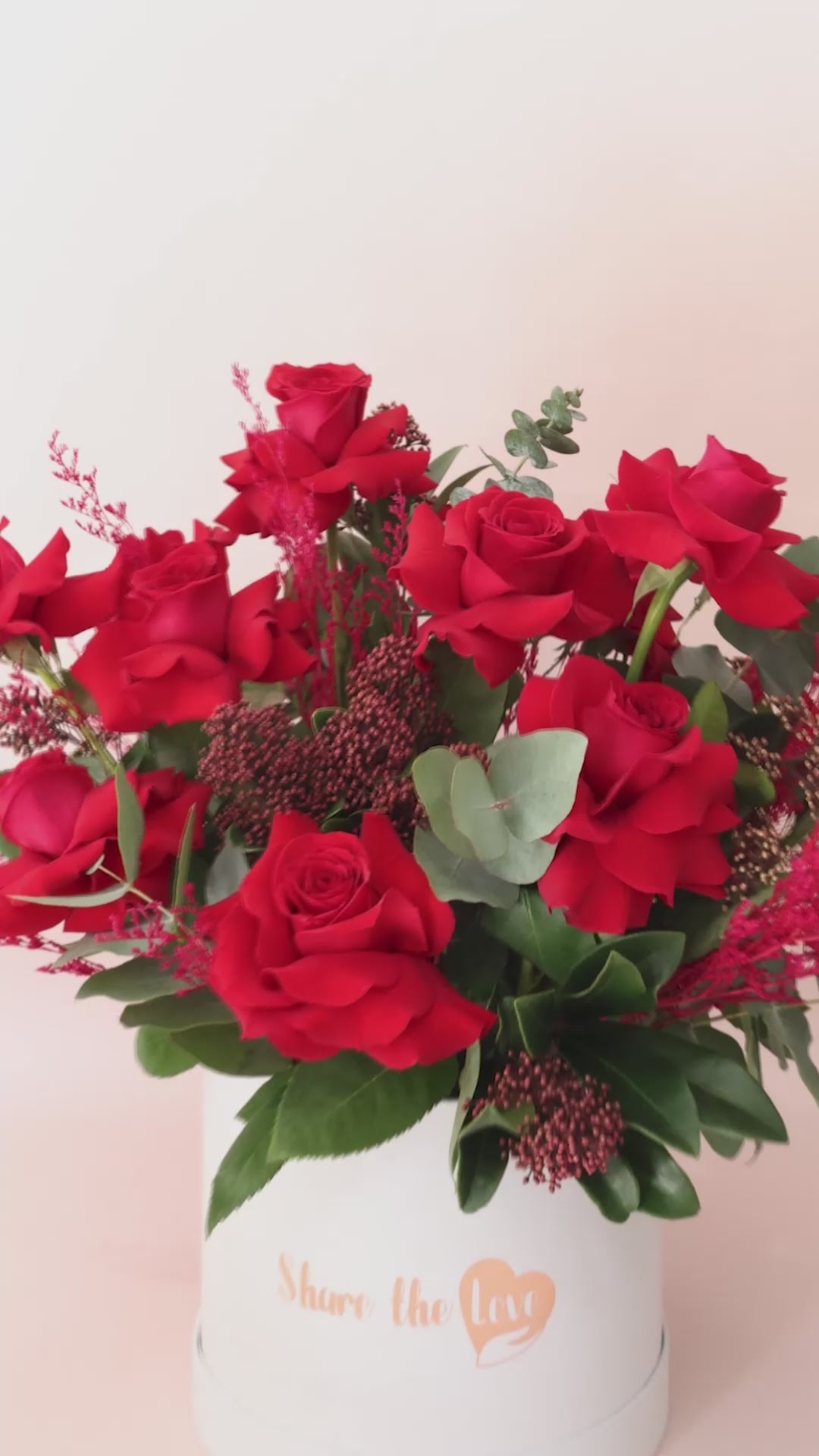 Load video: Lady in Rouge