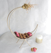 Crescent Arrangement