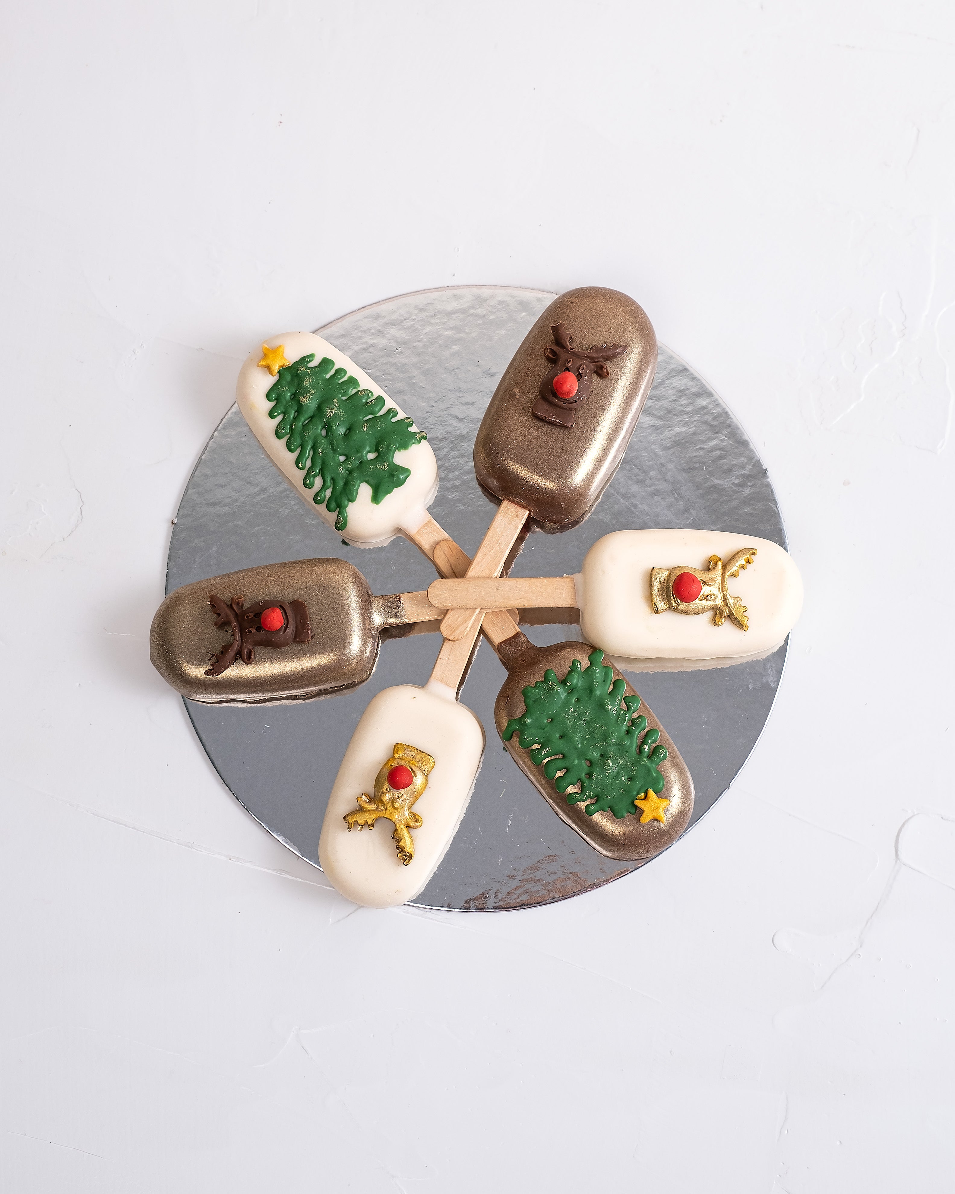 Reindeer and Tree Cakesicles