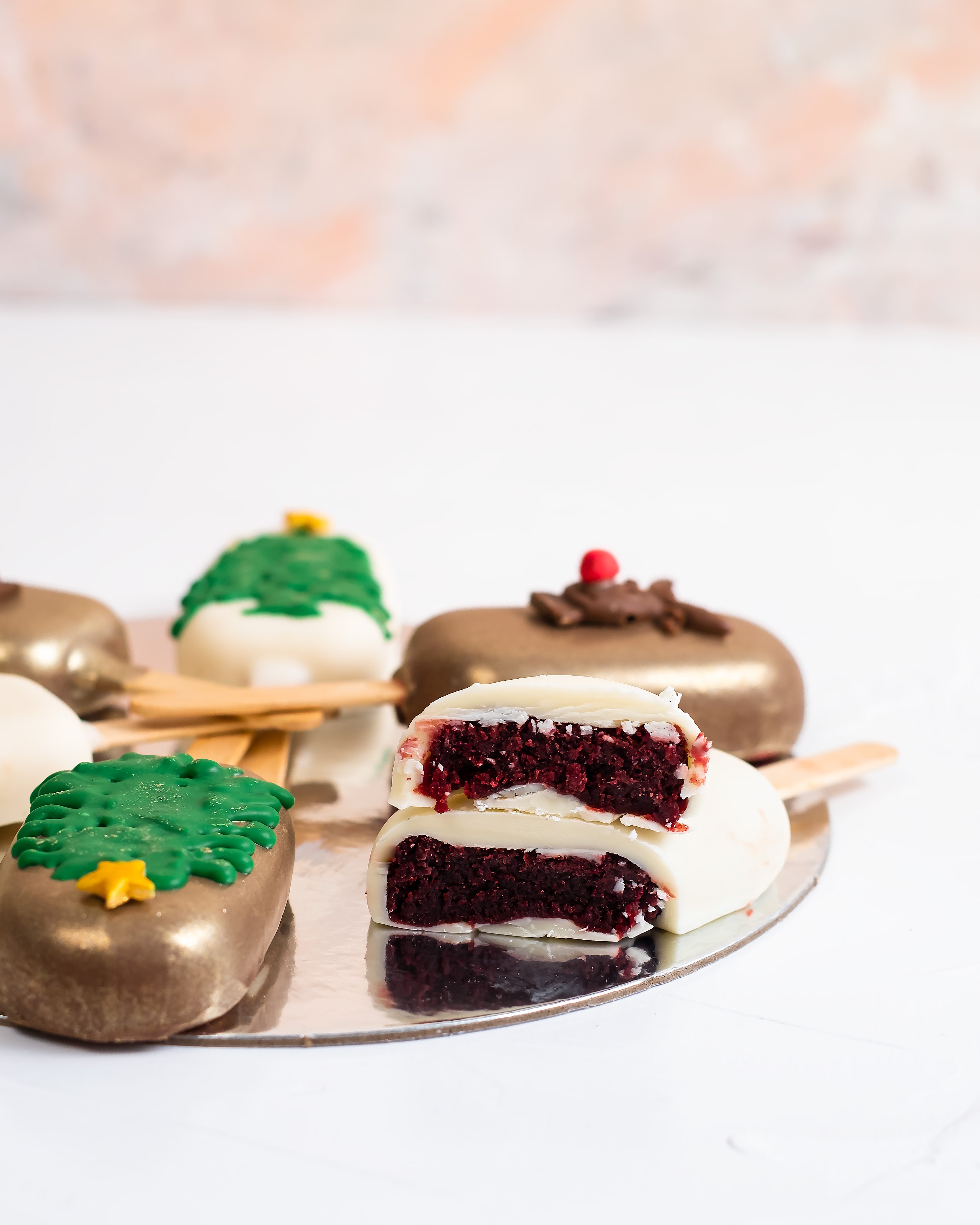 Reindeer and Tree Cakesicles