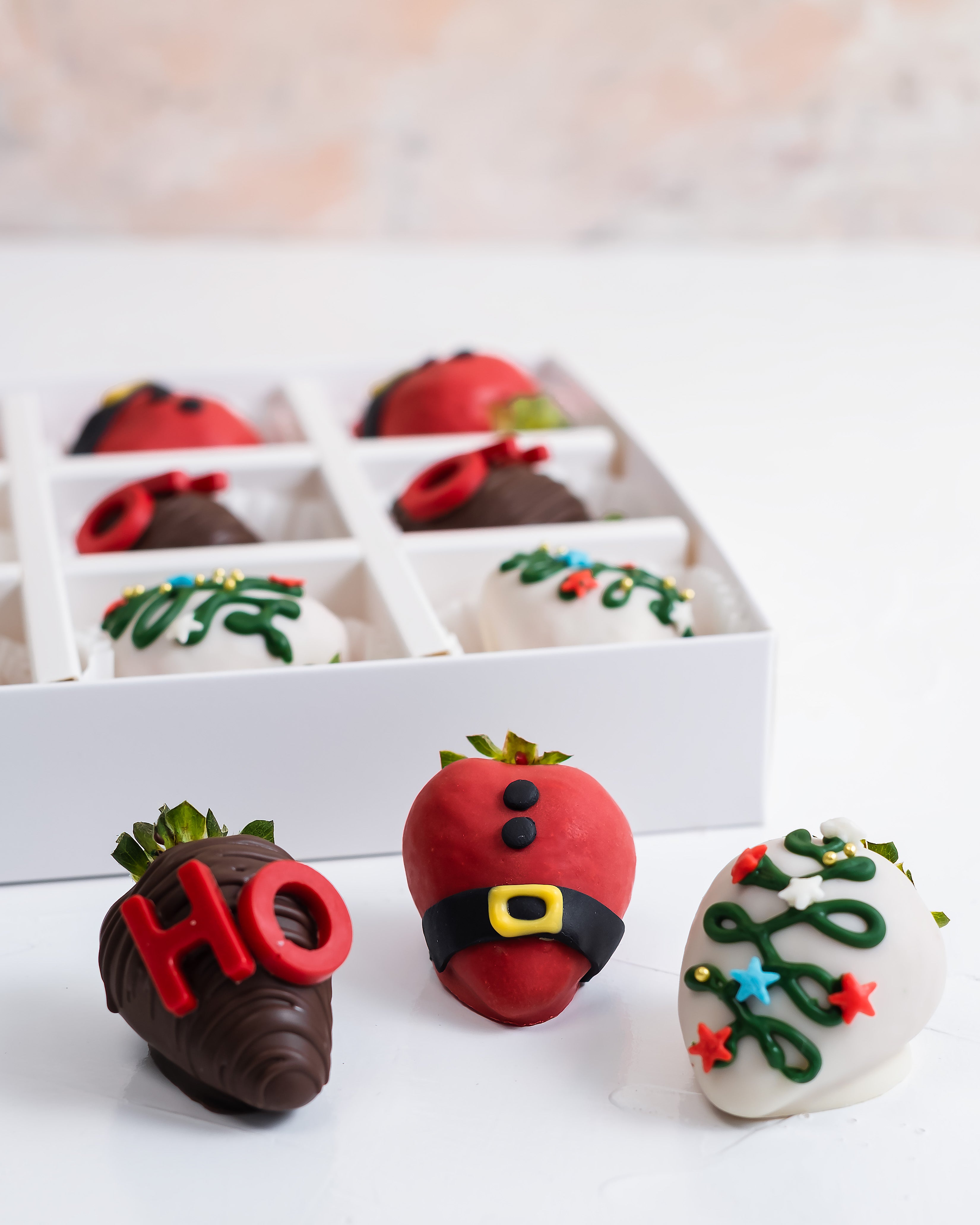 HO HO HO Chocolate Covered Strawberries